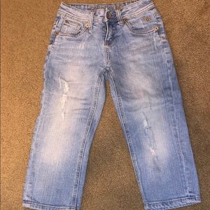 capris